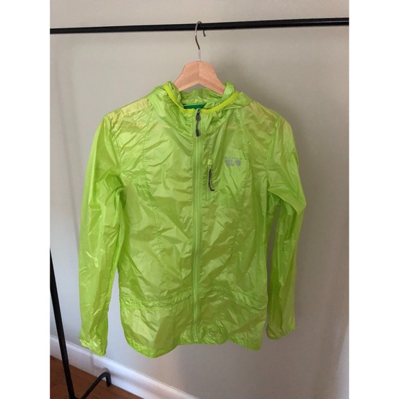 mountain hardwear lightweight jacket